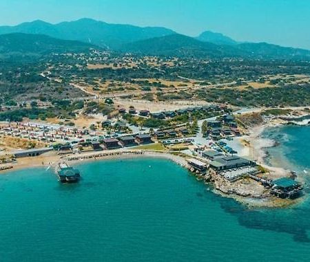 Zambak Holiday Village & Restaurant Superb Seafront Location ! Agios Georgios (Girne) Exterior foto