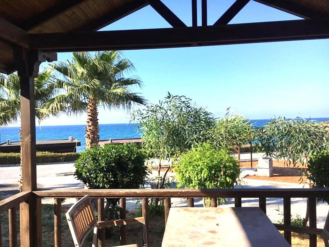 Zambak Holiday Village & Restaurant Superb Seafront Location ! Agios Georgios (Girne) Exterior foto