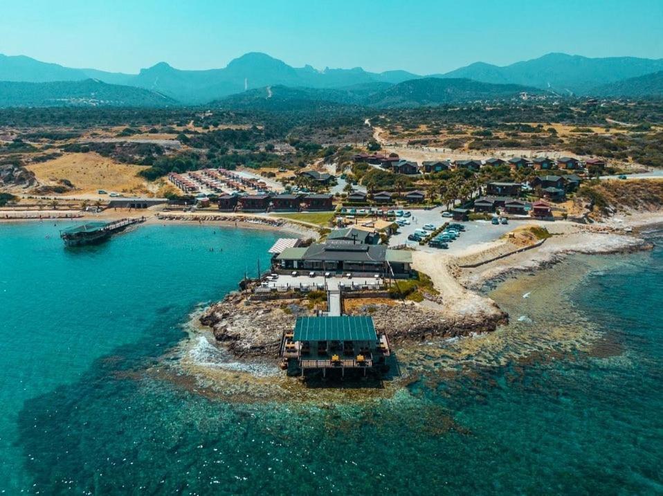 Zambak Holiday Village & Restaurant Superb Seafront Location ! Agios Georgios (Girne) Exterior foto