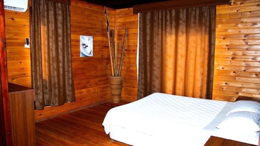 Zambak Holiday Village & Restaurant Superb Seafront Location ! Agios Georgios (Girne) Exterior foto
